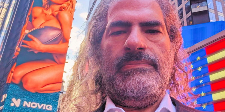 Selfie David Schwartz di Times Square